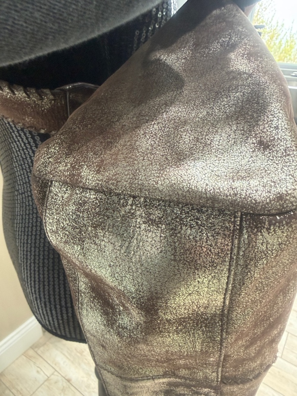 HOBO Metallic Brown Leather Shoulder Tote with Tassel Wristlet - Picture 9 of 10